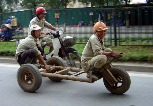 Đến "lầy".
