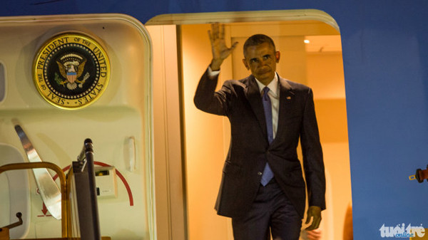 Nhận lời mời của Chủ tịch nước Trần Đại Quang, Tổng thống Hoa Kỳ Barack Obama đã thăm chính thức Việt Nam từ ngày 23 - 25/5/2016. Ảnh: Tuổi Trẻ.
