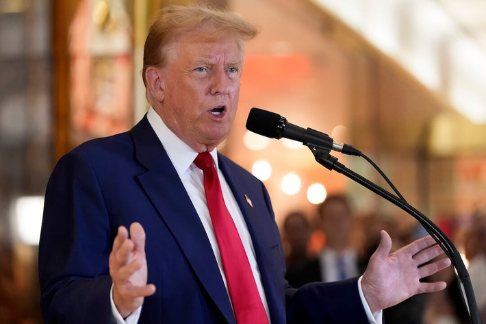 Trước đó, vào giữa tháng 7, ông Trump sở hữu khối tài sản trị giá 6,5 tỷ USD và đứng thứ 450 trong danh sách tỷ phú toàn cầu theo Forbes. Ảnh: CNBC