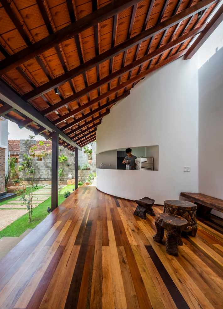 Khu vực quầy pha chế. Ảnh: 6717 Studio