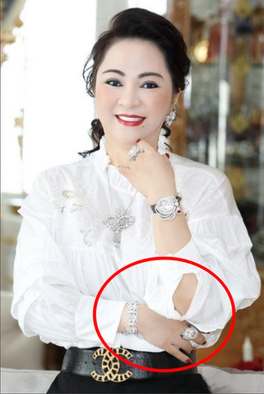 Mới đây, bà Nguyễn Phương Hằng - Tổng giám đốc Công ty Cổ phần Đại Nam đã được ra tù trước thời hạn. Trước khi phải chấp hành án phạt tù, CEO Đại Nam nổi tiếng với thú chơi kim cương đắt đỏ. Ảnh: Doanh nghiệp & tiếp thị