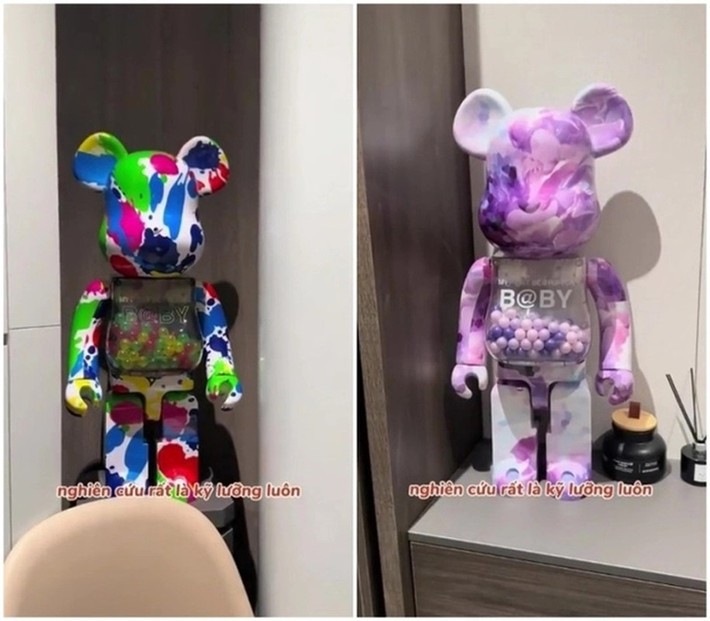 Một trong số đó là bộ sưu tập Bearbrick đắt đỏ của nam cầu thủ. Ảnh: Facebook