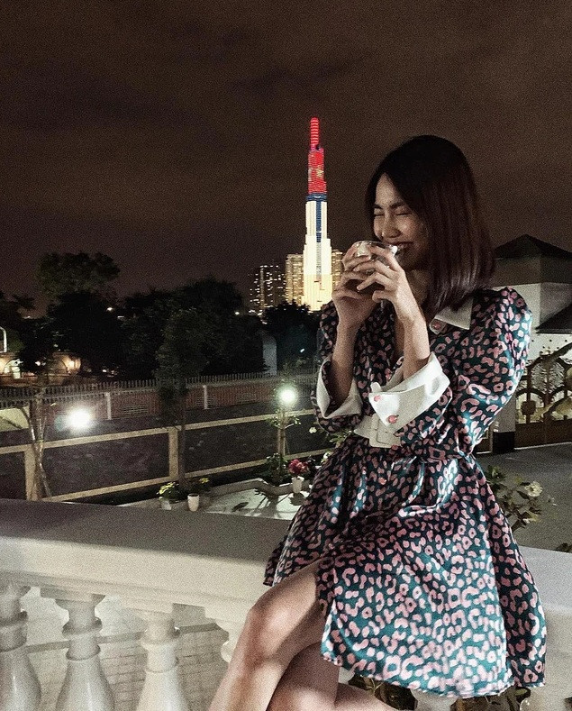 Đặc biệt, từ căn biệt thự có thể ngắm được toàn cảnh tòa nhà Landmark 81. Ảnh: Instagram