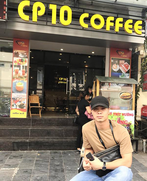 Ngoài ra, Công Phượng còn khai trương 2 quán cà phê tại Gia Lai và Hà Nội. Ảnh: Thietke Moon