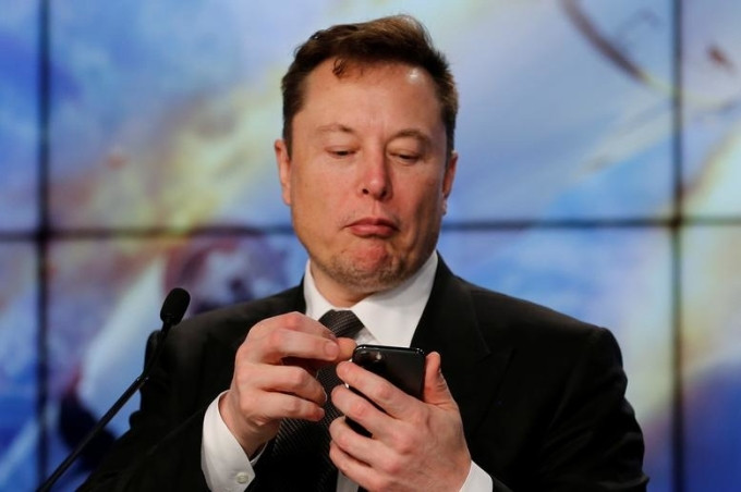 Chiếc tàu lặn Lotus Esprit trong bộ phim kinh điển 007 “The Spy Who Loved Me” được CEO SpaceX mua với giá 968.000 USD. Musk được đồn đại là muốn biến chiếc xe hơi thành tàu ngầm vào thời điểm đó. Ảnh: Scrolldroll