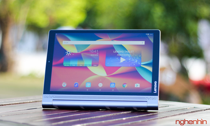 Cảm nhận chung, máy tính bảng Yoga Tab 3 Pro có độ hoàn thiện tốt, kiểu dáng độc đáo, dễ sử dụng và tiện lợi dù máy có trọng lượng khá nặng (667g) so với các đối thủ như iPad Pro 9,7 inch (444g) hay Galaxy Tab S2 (392g).