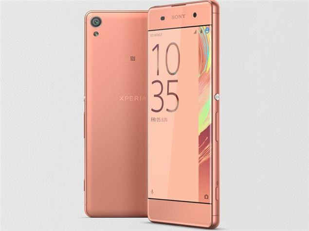 Những điểm trên kết hợp lại tạo ra cho Xperia XA kiểu dáng thiết kế đẹp mắt và cảm giác cầm nắm dễ chịu, chắc chắn mà không trơn tay. Chỉ hơi đáng tiếc là điện thoại này không có cảm biến vân tay và viền phía dưới khá dày, đủ đất để bố trí các phím điều hướng cơ bản nhưng Sony vẫn đưa chúng vào màn hình. Không chỉ thiết kế đẹp, Xperia XA còn có màn hình chất lượng hiển thị tốt, hiệu năng nhanh nhẹn nhưng thời lượng pin hơi đuối, có lẽ là hệ quả của việc chú trọng quá nhiều vào thiết kế.