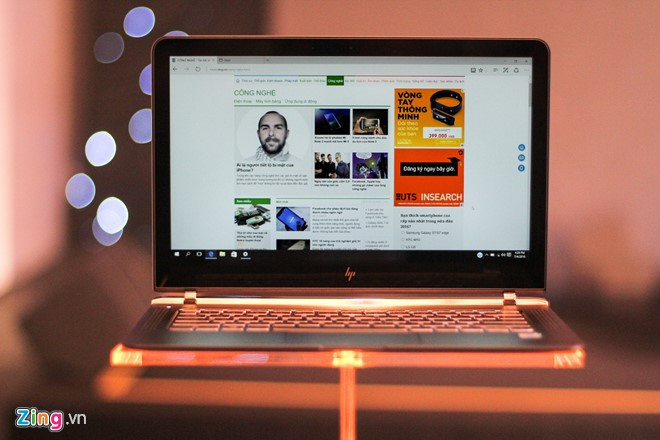 Trong tầm giá trên 40 triệu, HP Spectre sẽ phù hợp hơn với nhóm khách hàng doanh nhân, những người cần 1 laptop có thiết kế thời trang, không quá chú trọng về cấu hình.