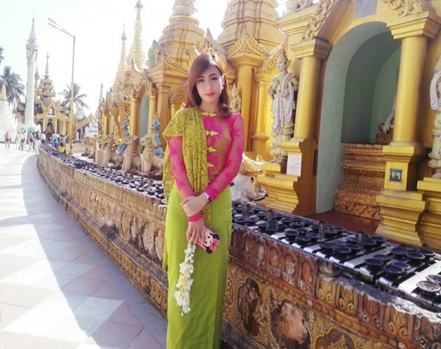Eaint Darli Linn hiện là phóng viên thể thao của Đài truyền hình Myanmar, kênh MRTV-4.
