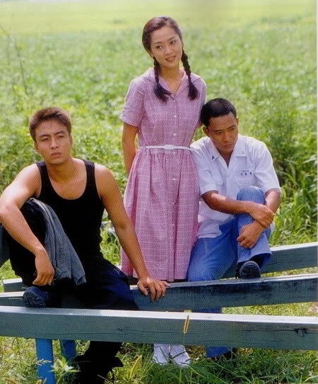 Lee Seung Yeon trong vai Hiếu Kiêng (Hyo Kyung): Á hậu Hàn Quốc năm 1992 với khuôn mặt xinh đẹp và dịu hiền đã làm thổn thức con tim của bao chàng trai thời bấy giờ với vai diễn Hiếu Kiêng của cô. Vai diễn này đã đưa Lee Seung Yeon đã một bước vụt sáng lên thành sao, được bình chọn là một trong những ngọc nữ kinh điển của màn ảnh Hàn Quốc.