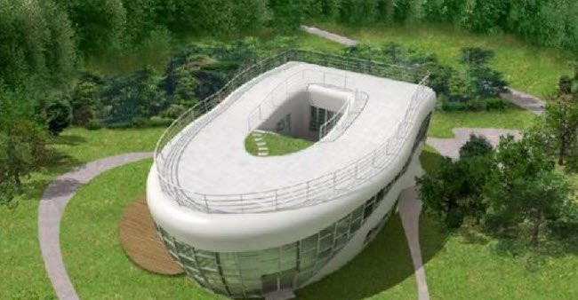 Ngôi nhà hình toilet ở thành phố Suwon của Hàn Quốc đã lọt vào danh sách top 10 ngôi nhà xấu xí nhất thế giới. Ngôi nhà này là của ông Sim Jae-duck, thị trưởng thành phố Suwon. Khi World Cup 2002 diễn ra ở Hàn Quốc, thị trưởng Sim trở nên nổi tiếng với biệt danh quý ông Toilet nhờ nỗ lực trong việc dọn dẹp các nhà vệ sinh của thành phố. Năm 2009, sau khi ông Sim mất, ngôi nhà trả thành bảo tàng và năm 2012 trở thành công viên.