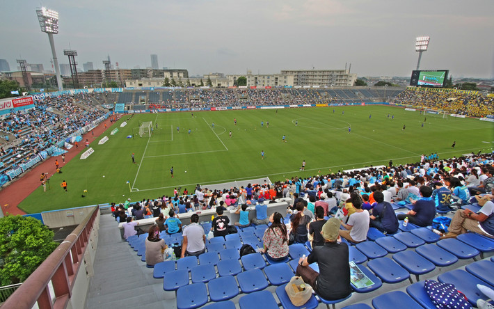 Sân vận động Mitsuzawa Stadium là sân nhà của CLB Yokohama FC.
