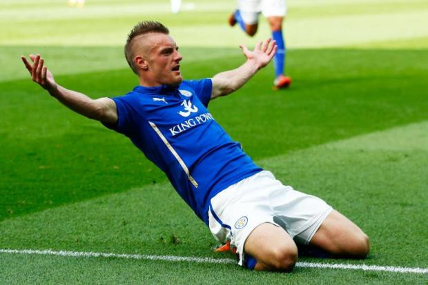Chính Jamie Vardy đang nắm giữ kỷ lục mới của CLB Leicester City khi ghi bàn trong 8 trận ra sân liên tiếp. Màn thể hiện xuất sắc của cầu thủ người Anh đã giúp Leicester City có chỗ đứng thứ 3 trên bảng xếp hạng, và nếu Jamie Vardy giữ được phong độ này cho tới cuối mùa giải, chắc chắn anh sẽ được góp mặt trong danh sách của Roy Hodgson ở EURO 2016.