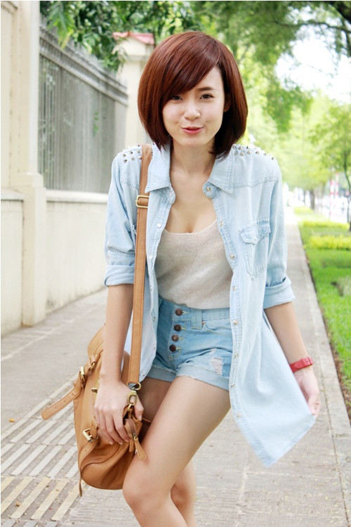 Mái tóc ngắn là hình ảnh quen thuộc của hot girl Việt - Midu.