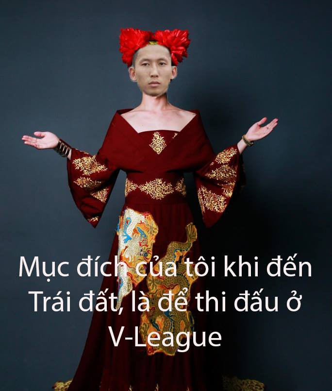 Trong thời gian phong cách hóa thân thành Võ Tắc Thiên lên ngôi, Xuân Tú cũng kịp biến mình thành nhân vật nổi tiếng này.