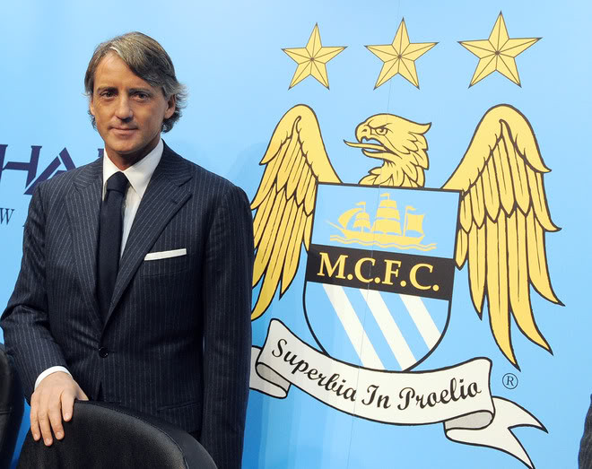 Đặc biệt, Mancini bất lực trong việc dạy dỗ các cầu thủ ngỗ ngược như Balotelli hay Carlos Tevez.