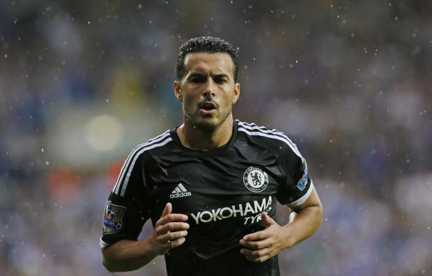 Một ngôi sao gây thất vọng khác của Chelsea đó là Pedro. Cựu cầu thủ của Barca gia nhập Chelsea với giá 27 triệu bảng nhưng những gì tiền đạo này để lại đó là 1 đường kiến tạo và 1 bàn thắng. Sau đó dường như anh trở thành người tàng hình tại đội bóng thành London.