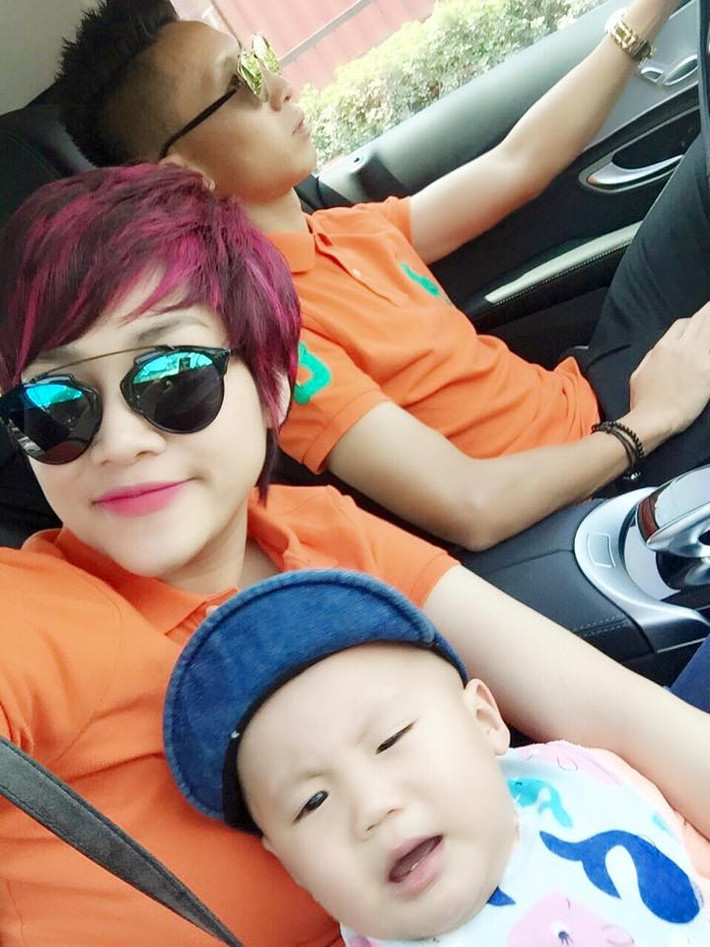 Hiện giờ, Tú “ngựa” và Thanh Thủy đã có hoa trái của tình yêu đó là cậu quý tử đầu lòng sắp tròn 1 tuổi.