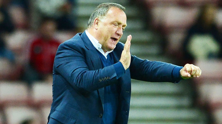 Trước khi đến cứu vớt Sunderland ở mùa giải trước, Dick Advocaat từng là HLV của rất nhiều CLB lớn trên thế giới như PSV, Zenit hay Dortmund.
