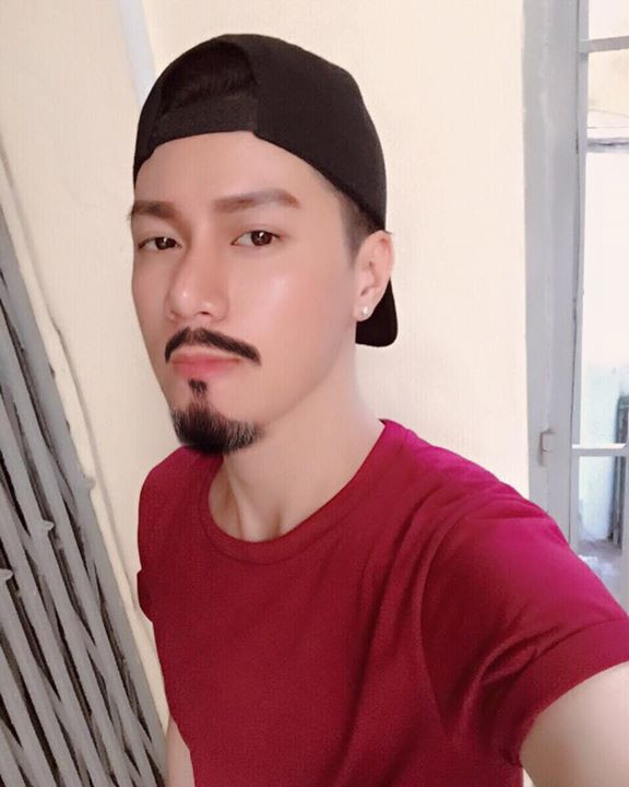 Nắm bắt được thị hiếu của người tiêu dùng, nhiều nhà sản xuất ứng dụng chụp ảnh đã áp dụng tiện ích biến hình thành soái ca vào những ứng dụng của mình sản xuất.