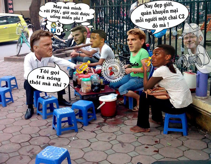Khi thầy trò Van Gaal ngồi quán trà đá vỉa hè.