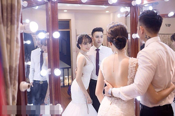 Hình ảnh hết sức tình cảm của cặp đôi hot girl Ngân Búng và Phạm Quang Trung.