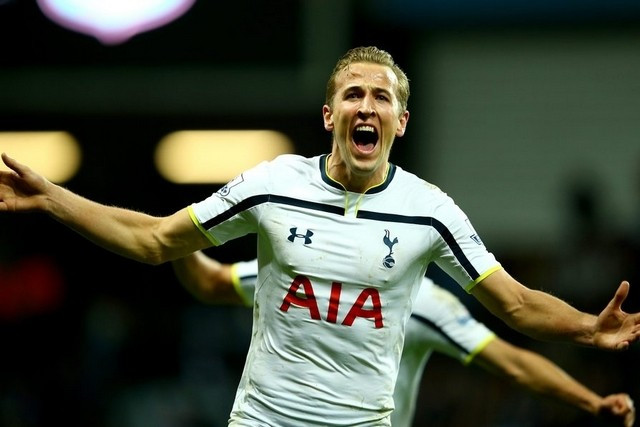 Harry Kane đã ghi tới 31 bàn cho Tottenham trong năm 2015 trên khắp các mặt trận. Tính đến thời điểm hiện tại, Harry Kane được xem là tiền đạo người Anh đạt phong độ cao nhất.