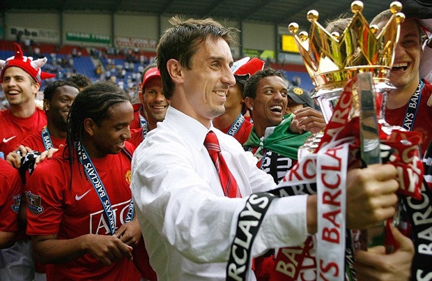Gary Neville (1992- 2011, 602 trận- 7 bàn): 8 chức vô địch Premier League, 3 FA Cup, 2 League Cup, 2 Champions League.
