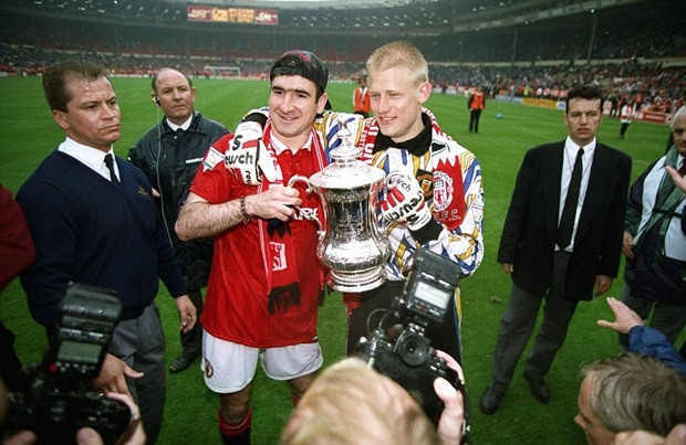 Eric Cantona (1992- 1997, 185 trận, 82 bàn): 4 chức vô địch Premier League, 2 FA Cup.