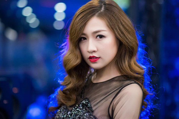 Đại sứ của đoàn thể thao Việt Nam Dương Tú Anh được biết đến là Á hậu tại cuộc thi Hoa hậu Việt Nam 2012.
