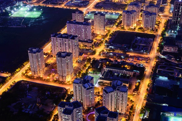 Những tòa chung cư cao vút của khu đô thị Trung Hòa-Nhân Chính.