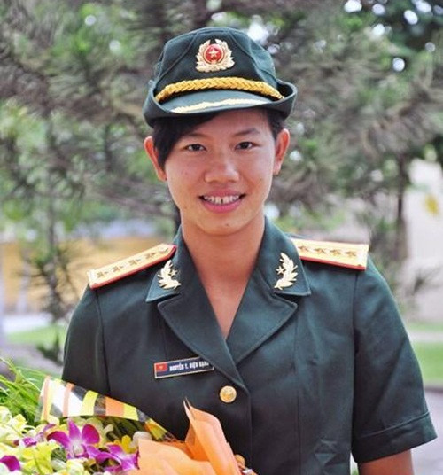 Nguyễn Thị Ánh Viên là đại úy trẻ nhất của Quân đội nhân dân Việt Nam.