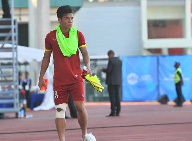Trong trận đấu mở màn SEA Games 28 của U23 Việt Nam với đối thủ U23 Brunei, Tấn Tài đã gặp chấn thương nghiêm trọng khi tranh chấp bóng bổng với cầu thủ đối phương.
