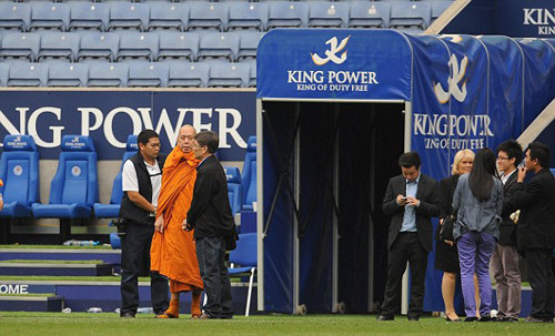 Trận đấu Leicester City và Man United sẽ diễn ra vào lúc 0h30 thứ Bảy, ngày 28/11 trên SVĐ King Power, đây sẽ là trận đấu quyết định ngôi đầu bảng của Premier League 2015/16 sau vòng 14.