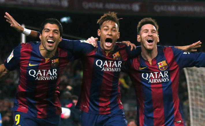 Bộ ba huyền ảo Neymar, Messi và Suarez đang khuynh đảo bóng đá thế giới bằng lối đá cuốn hút và những tinh tế từ bóng đá Nam Mỹ. Chính việc sở hữu bộ ba Nam Mỹ này giúp Barcelona lọt vào danh sách những hàng công xuất sắc nhất bóng đá thế giới.