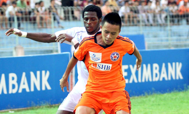 Với bước đột phá tại U23 Việt Nam và ĐTQG, mới đây Huy Toàn được CLB SHB Đà Nẵng tăng lương từ 3 triệu đồng lên 18 triệu đồng mỗi tháng, cao nhất U23 VN.
