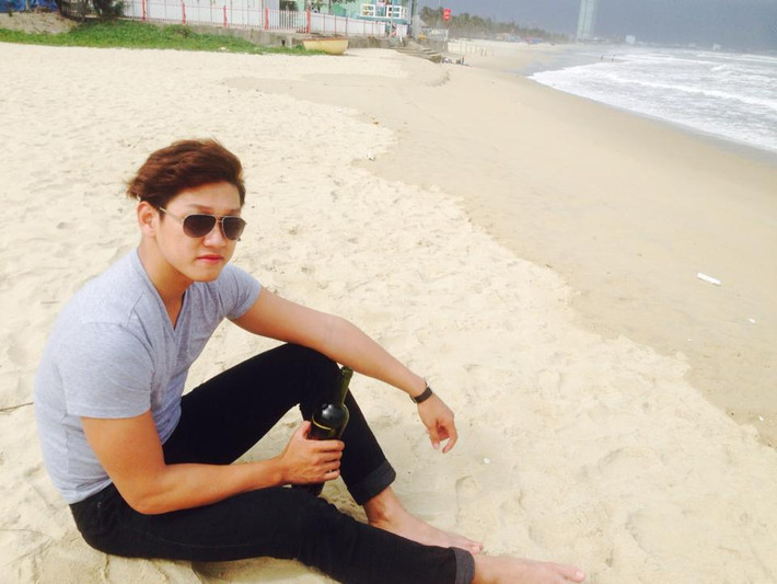 Với chiều cao 1m86 và cùng khuôn mặt điển trai, Hoàng Quý Phước được mệnh danh là hot boy của đường đua xanh của Đoàn TTVN.