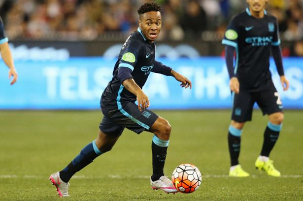 Raheem Sterling bị người đồng đội cũ tại Liverpool là Glen Johnson bắt bài và không để lại bất kỳ dấu ấn nào đáng kể ở vòng đấu vừa qua.