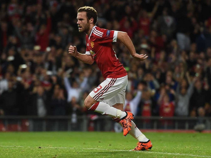 Juan Mata không thể hiện được vai trò dẫn dắt lối chơi của “Quỷ đỏ” và đành bất lực chứng kiến đội nhà bị West Ham cầm hòa với tỷ số 0-0 ngay tại Old Trafford.