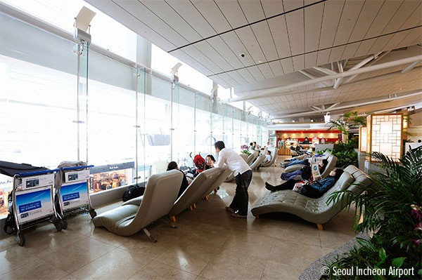 Về vị trí thứ 2: Sân bay Quốc tế Incheon (Incheon International Airport, thủ đô Seoul, Hàn Quốc).