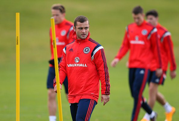 Shaun Maloney được coi là một trong những ngôi sao bóng đá tại Scotland trước đây. Maloney sinh tại Malaysia nhưng năm lên 5 tuổi anh đã chuyển tới Scotland để học tập và chơi bóng. Hiện Maloney đang chơi bóng tại CLB Chicago Fire ở giải MLS (Mỹ). Maloney ra mắt trong màu áo ĐTQG Scotland vào năm 2005.
