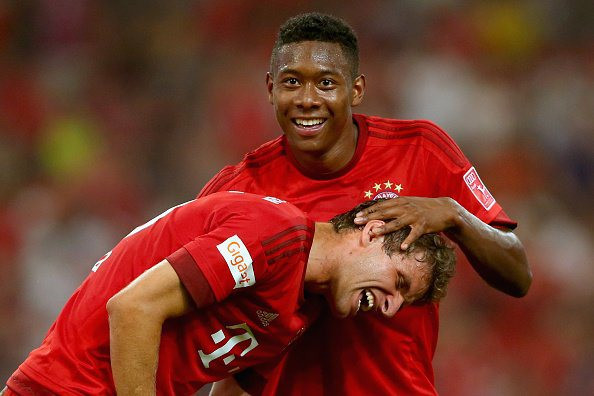 David Alaba sinh ra tại Áo năm 1992, anh có cha là người Nigeria và mẹ là người Philippines. Alaba bắt đầu sự nghiệp của mình tại CLB Bayern Munich vào năm 2008 và trở thành cầu thủ hết sức quan trọng trong đội hình của đội bóng Đức. Vì có 3 quốc tịch Áo, Nigeria và Philippines nên Alaba đủ điều kiện để thi đấu cho 3 ĐTQG của các quốc gia trên. Nhưng cuối cùng Alaba đã chọn ĐT Áo để phục sự.