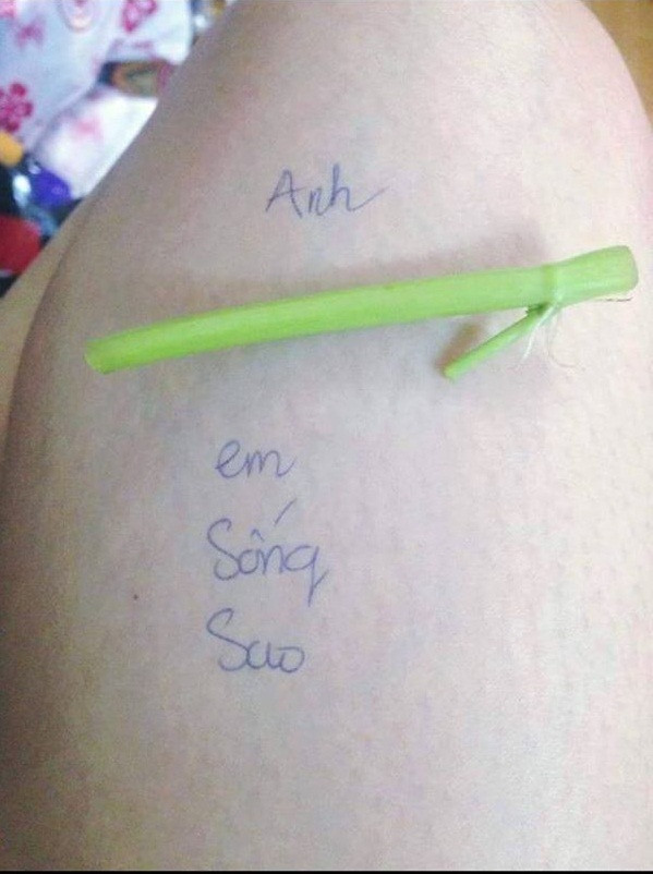 Cọng rau muống được đọc "lái lái" đi thành: "Anh muốn em sống sao?".