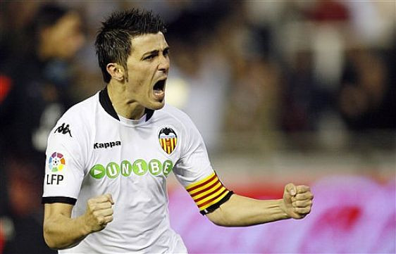 Người hâm mộ giải bóng đá Tây Ban Nha (La Liga) nói chung và câu lạc bộ Valencia nói riêng chắc chắn sẽ vẫn nhớ về trận đấu giữa Athletic Bilbao và Valencia vào ngày 23/4/2006. Trận đấu tưởng như sẽ kết thúc với tỉ số hòa thì chỉ trong vòng 5 phút cuối trận, tiền đạo David Villa đã tỏa sáng với 1 cú hat-trick, qua đó giúp “Bầy dơi” có được 3 điểm trên sân khách.