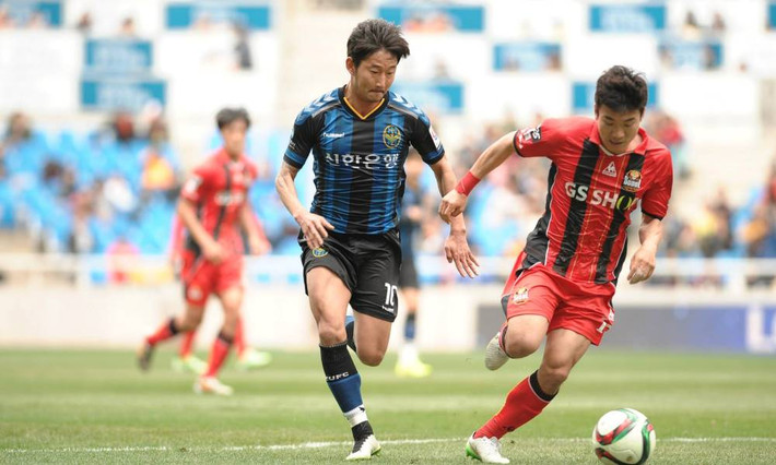 Incheon United hiện đang sở hữu một số gương mặt rất đáng chú ý, nổi bật là tiền vệ kỳ cựu Lee Chun-soo, cầu thủ này từng nhiều năm thi đấu tại châu Âu và là thành phần của ĐT Hàn Quốc giành hạng Tư tại World Cup 2002. Rất đáng tiếc là Lee Chun-soo đã tuyên bố giải nghệ sau mùa giải 2015 nên Xuân Trường của CLB HAGL sẽ không được cọ xát với người đàn anh nổi tiếng này.