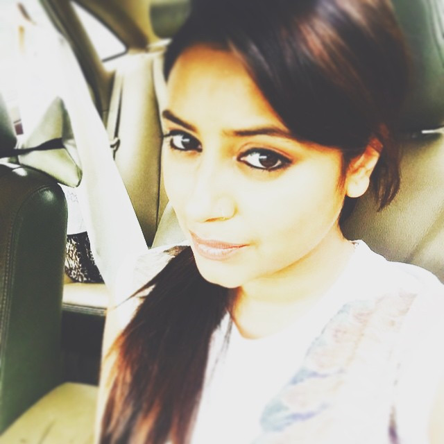 Khuôn mặt nhợt nhạt ở những bức ảnh gần nhất của Pratyusha Banerjee.