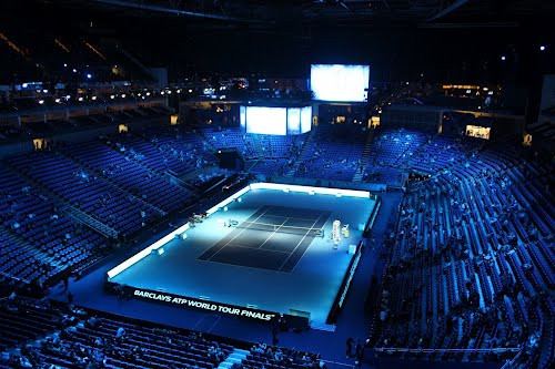 O2 Arena là sân tennis nằm tại thủ đô London của Anh. Từ năm 2009 đến nay, O2 Arena liên tục là sân đấu được chọn để tổ chức giải ATP World Tour Final (giải đấu dành cho 8 tay vợt xuất sắc nhất thế giới).