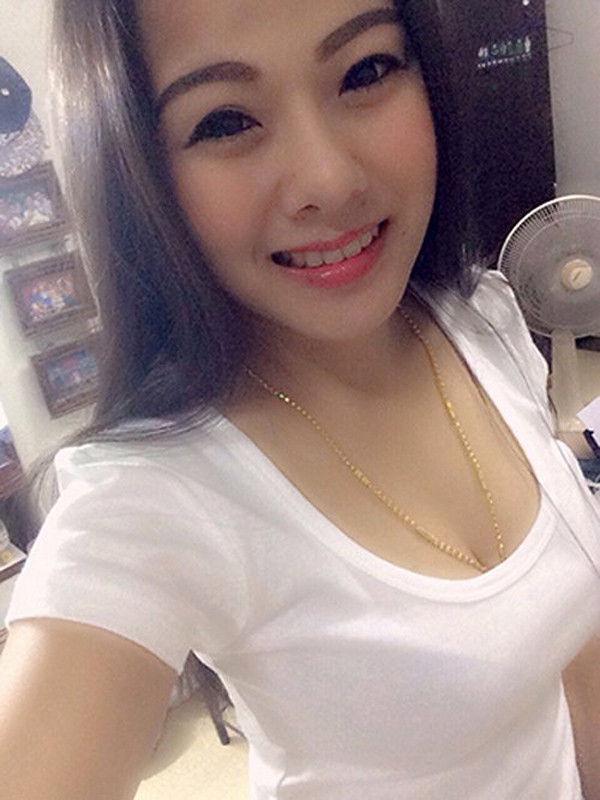 Làn da đen sạm của Stan đã không còn mà thay vào đó là làn da trắng sáng mịn màng chẳng chịu thua kém gì những cô hot girl hàng đầu Thái Lan.