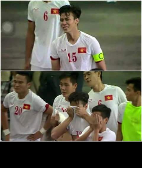 Sau thất bại cay đắng U23 Myanmar tại vòng bán kết môn bóng đá nam SEA Games 28. Một lần nữa U23 Việt Nam lại một lần nữa lỡ hệt với tấm HCV SEA Games. Nước mắt cũng đã lăn trên khuôn mặt của các cầu thủ và rất nhiều NHM. Các cầu thủ U23 VN lên mạng để gửi lời xin lỗi cũng như tri ân tới NHM.