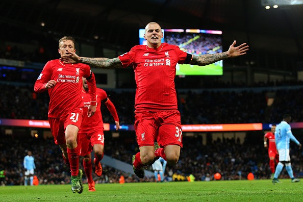 Không chỉ phòng ngự tốt, khóa chặt ngòi nổ Aguero của Man City trong chuyến làm khách của Liverpool trên sân Etihad mà Martin Skrtel còn là người ghi bàn ấn định chiến thắng 4-1 cho Liverpool.